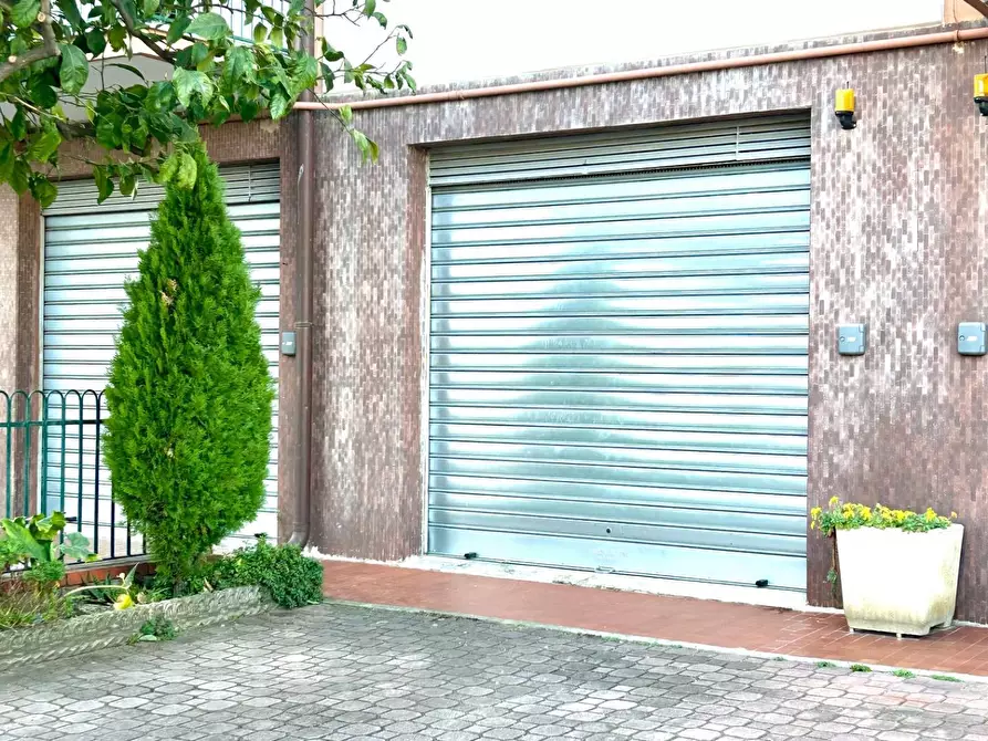 Immagine 18 di Appartamento in vendita  a Savona