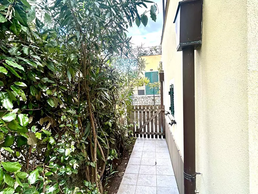 Immagine 5 di Appartamento in vendita  in BORGO DEGLI ERCHI a Albisola Superiore