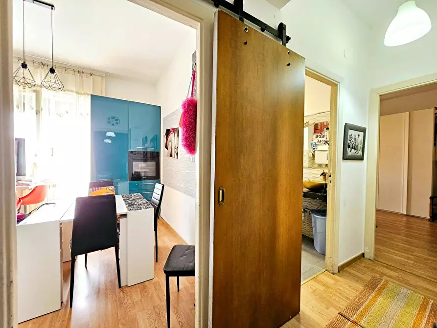 Immagine 8 di Appartamento in vendita  in VIA MIGNONE 13B a Savona