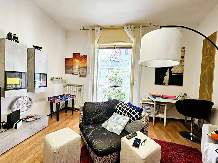 Immagine 10 di Appartamento in vendita  in VIA MIGNONE 13B a Savona