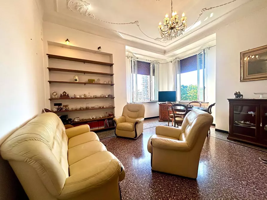 Immagine 8 di Appartamento in vendita  in CORSO RICCI 2 a Savona