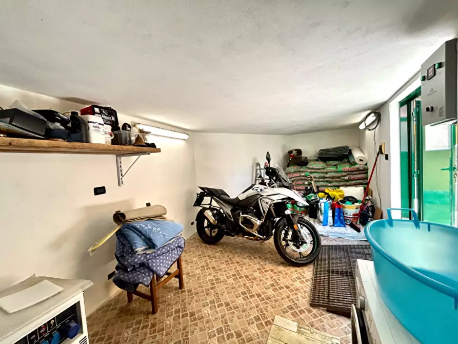 Immagine 59 di Appartamento in vendita  in Via Capanne a Quiliano