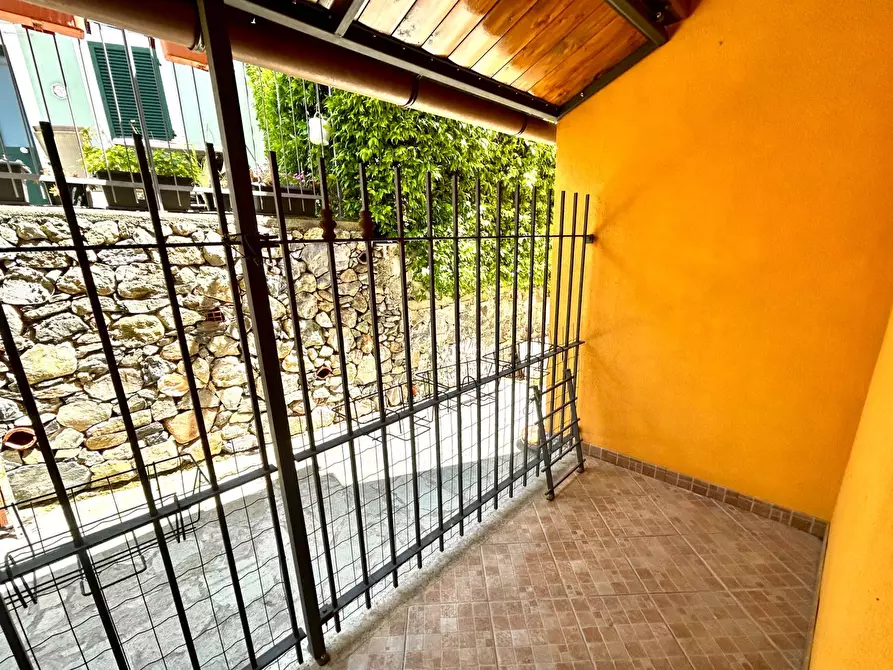 Immagine 18 di Appartamento in vendita  in Via Capanne a Quiliano