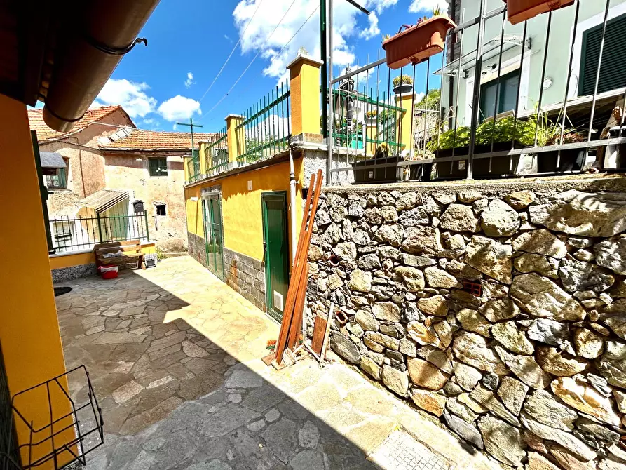 Immagine 53 di Appartamento in vendita  in Via Capanne a Quiliano