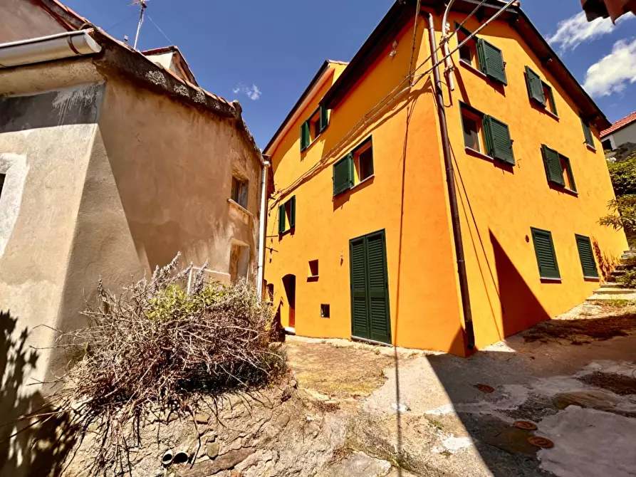 Immagine 3 di Appartamento in vendita  in Via Capanne a Quiliano