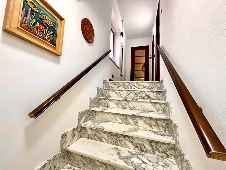 Immagine 36 di Appartamento in vendita  in Via Capanne a Quiliano