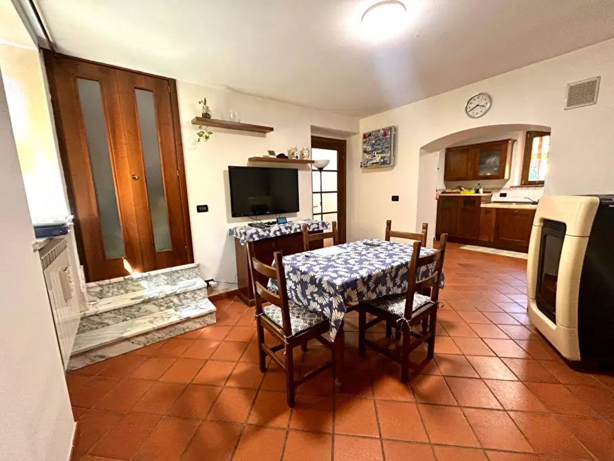 Immagine 10 di Appartamento in vendita  in Via Capanne a Quiliano