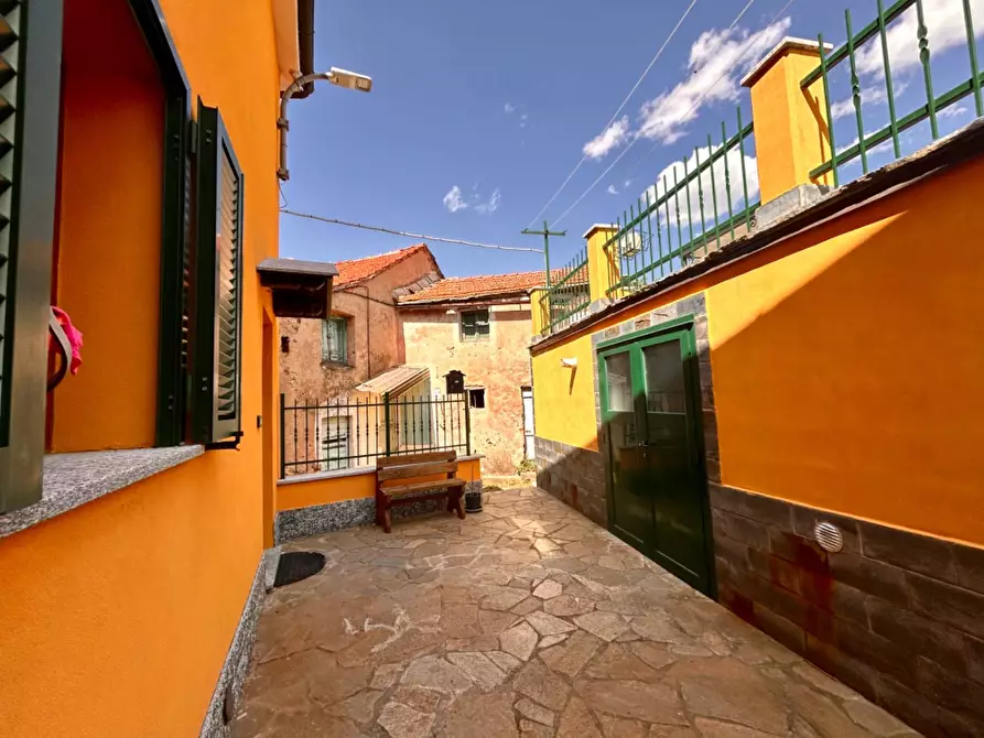 Immagine 6 di Appartamento in vendita  in Via Capanne a Quiliano