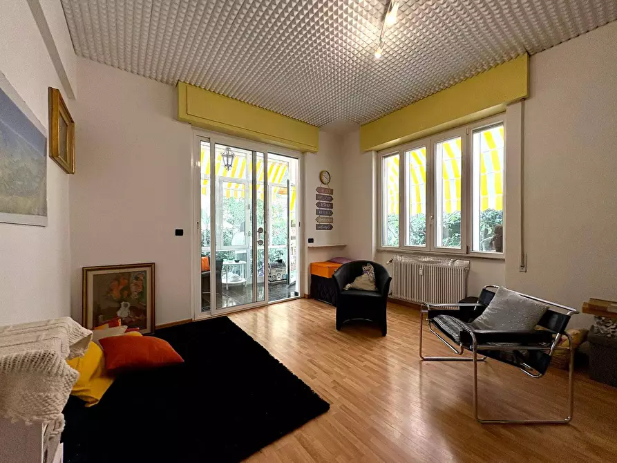 Immagine 2 di Appartamento in vendita  in Via Servettaz a Savona