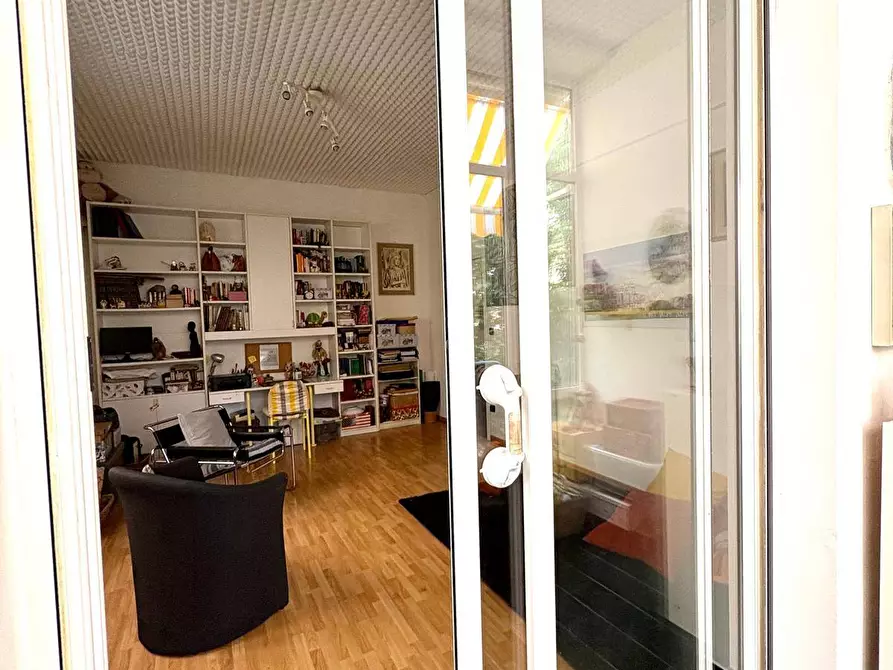 Immagine 15 di Appartamento in vendita  in Via Servettaz a Savona