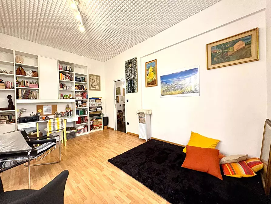 Immagine 11 di Appartamento in vendita  in Via Servettaz a Savona