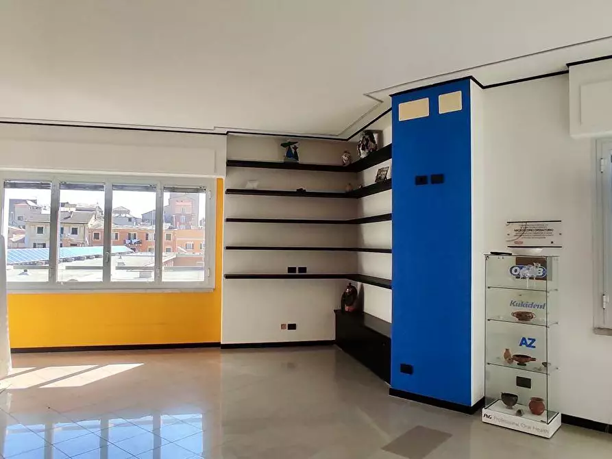 Immagine 7 di Appartamento in vendita  in Via Garassino a Savona