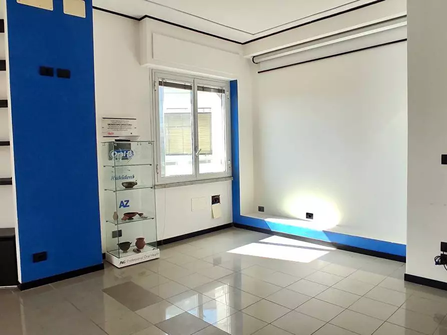 Immagine 12 di Appartamento in vendita  in Via Garassino a Savona