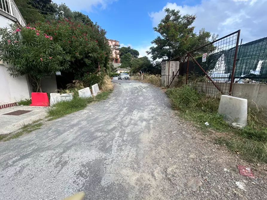 Immagine 2 di Capannone industriale in vendita  in Via Turati a Savona