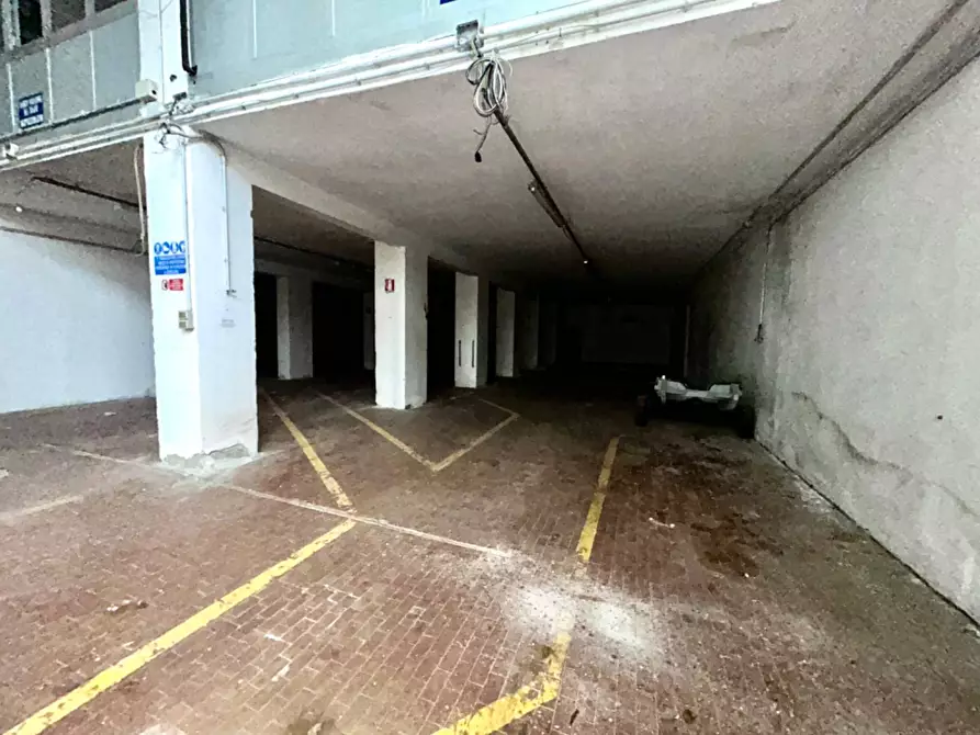 Immagine 7 di Capannone industriale in vendita  in Via Turati a Savona