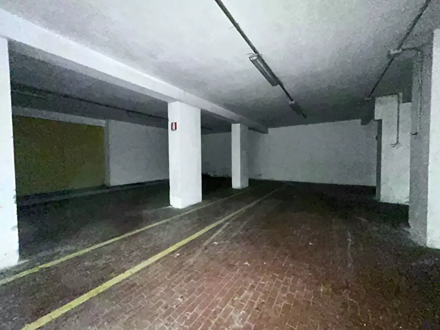 Immagine 9 di Capannone industriale in vendita  in Via Turati a Savona