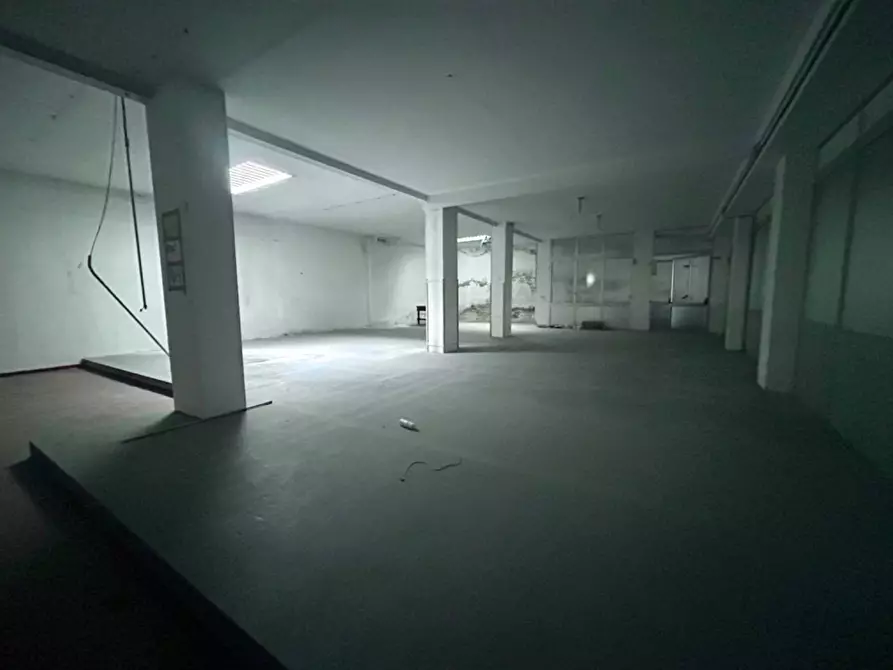 Immagine 15 di Capannone industriale in vendita  in Via Turati a Savona