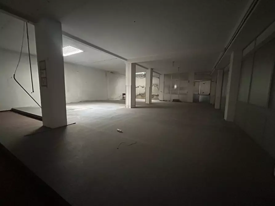 Immagine 16 di Capannone industriale in vendita  in Via Turati a Savona