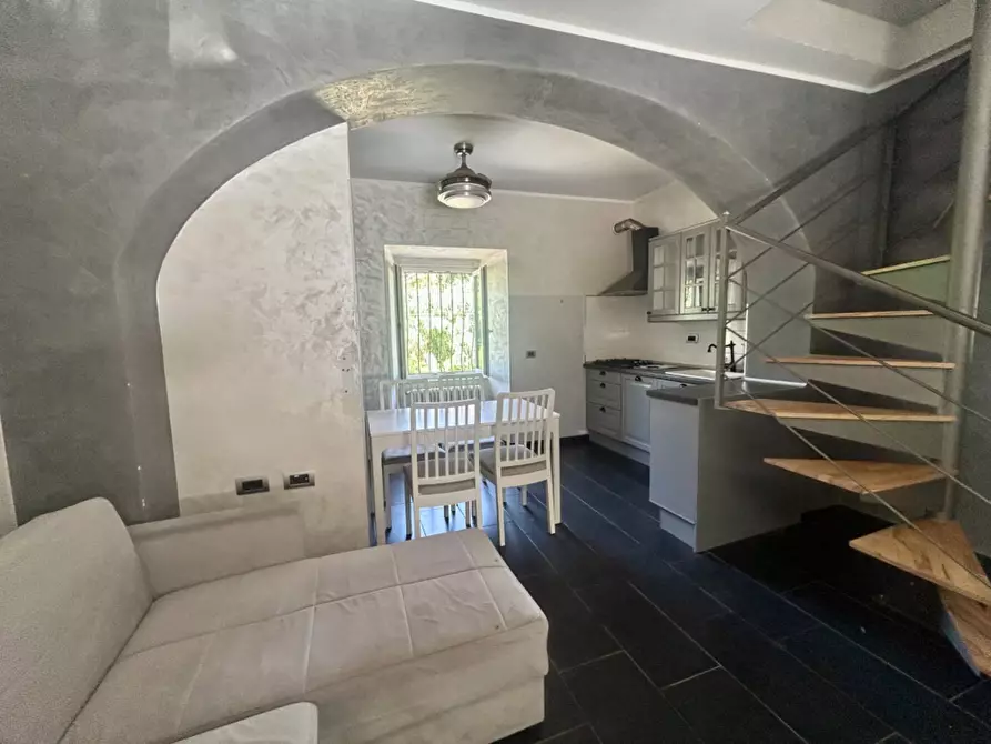 Immagine 2 di Appartamento in vendita  in Via Santuario a Savona