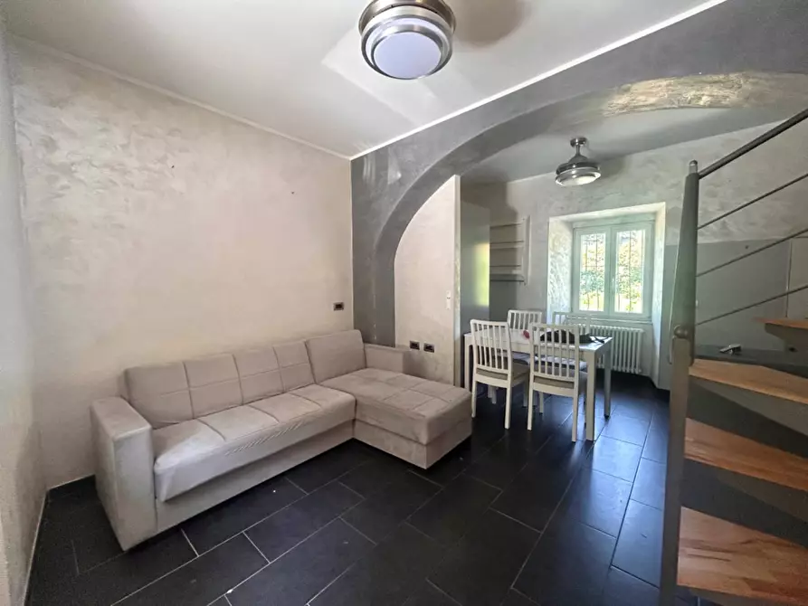 Immagine 6 di Appartamento in vendita  in Via Santuario a Savona