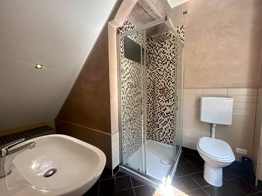 Immagine 21 di Appartamento in vendita  in Via Santuario a Savona