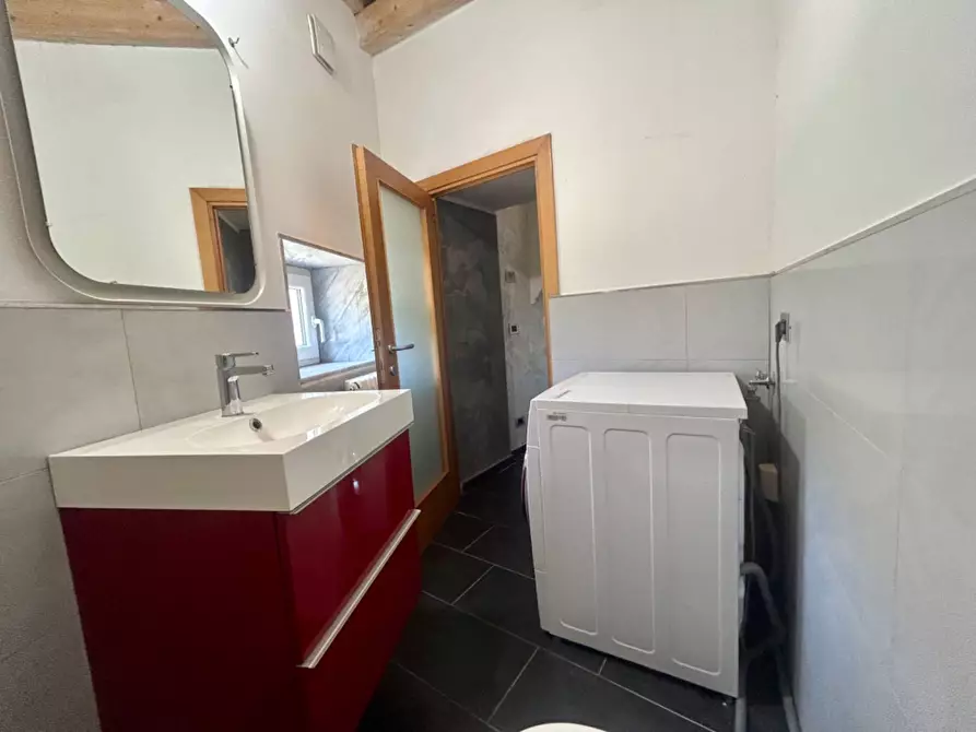 Immagine 28 di Appartamento in vendita  in Via Santuario a Savona