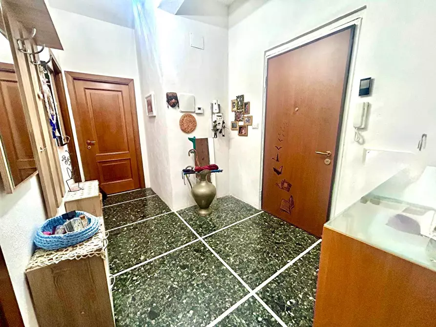 Immagine 5 di Appartamento in vendita  in Via Abba a Savona