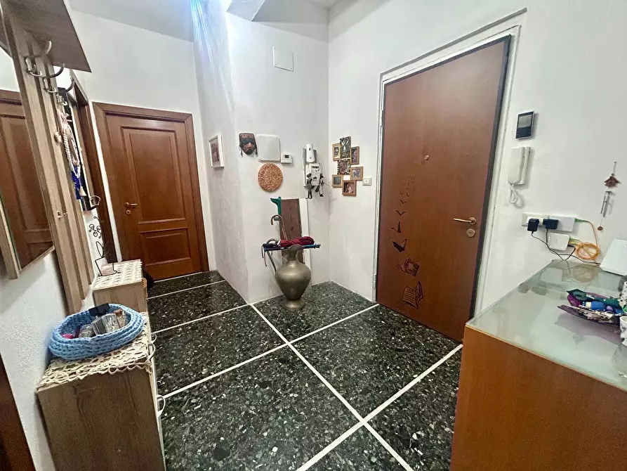 Immagine 3 di Appartamento in vendita  in Via Abba a Savona