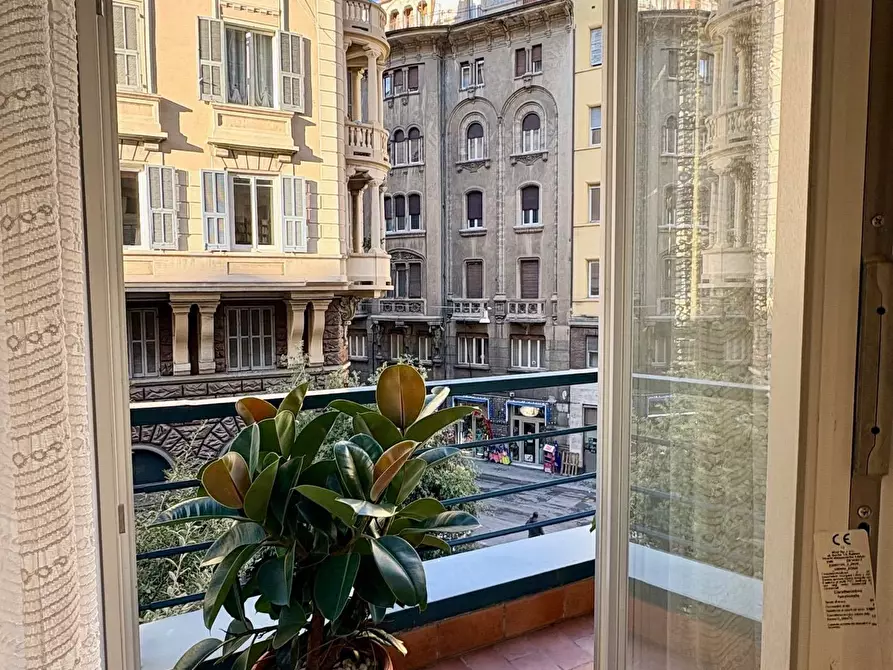 Immagine 1 di Appartamento in vendita  in CORSO ITALIA a Savona