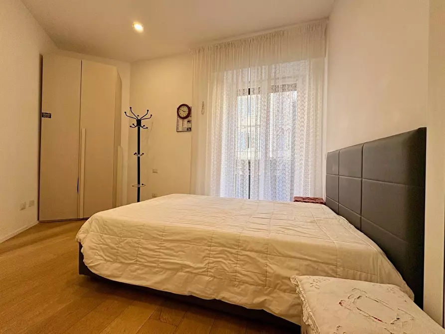 Immagine 16 di Appartamento in vendita  in CORSO ITALIA a Savona