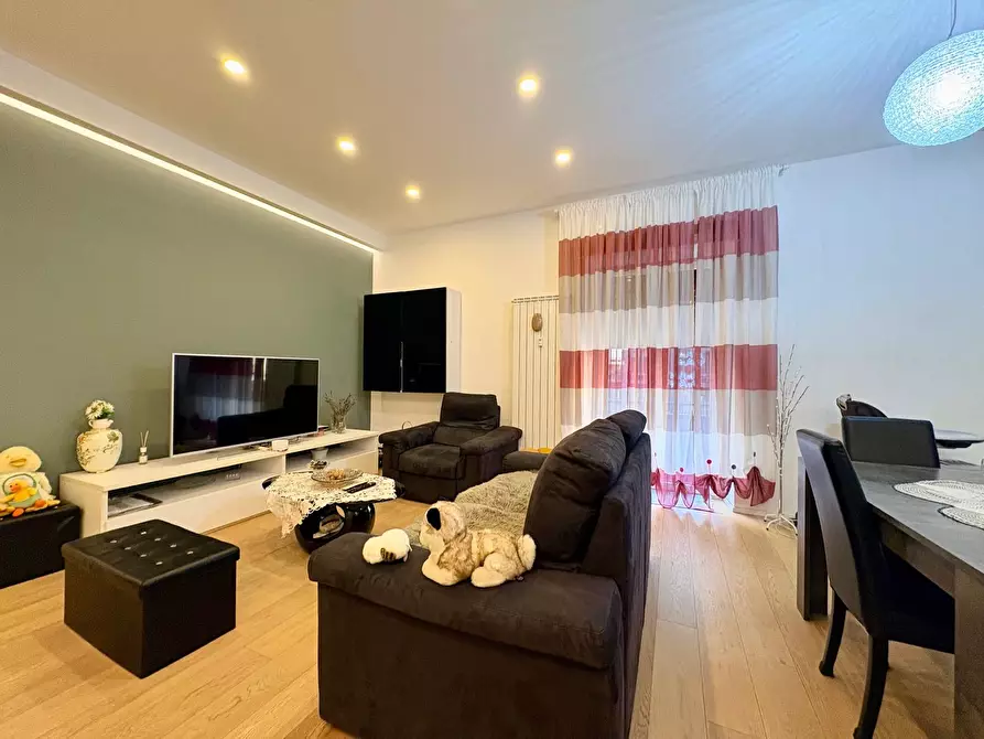 Immagine 6 di Appartamento in vendita  in CORSO ITALIA a Savona