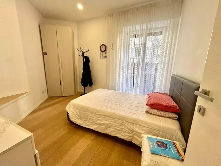 Immagine 17 di Appartamento in vendita  in CORSO ITALIA a Savona