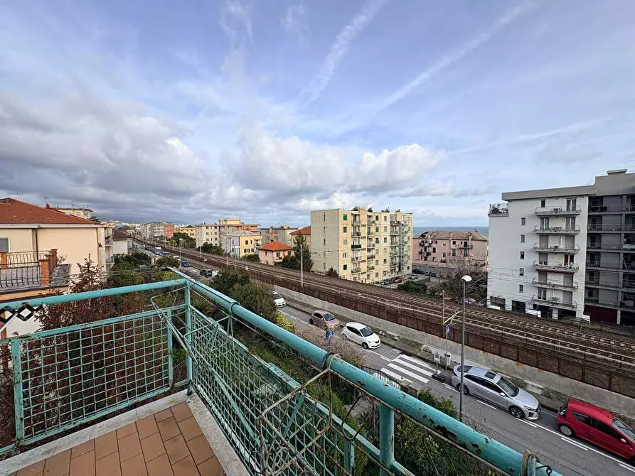 Immagine 1 di Appartamento in vendita  in Via Barba a Savona