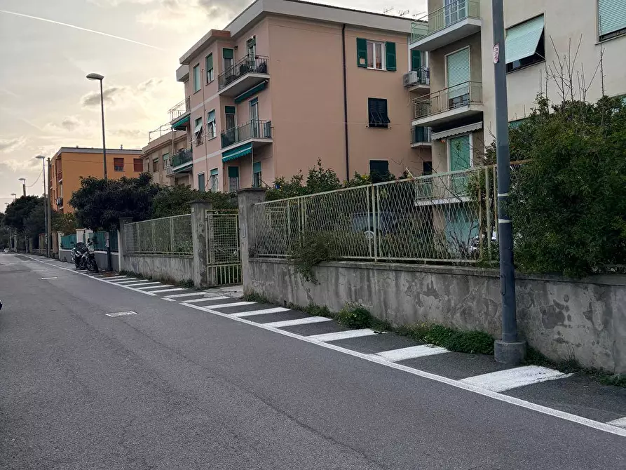 Immagine 5 di Appartamento in vendita  in Via Barba a Savona