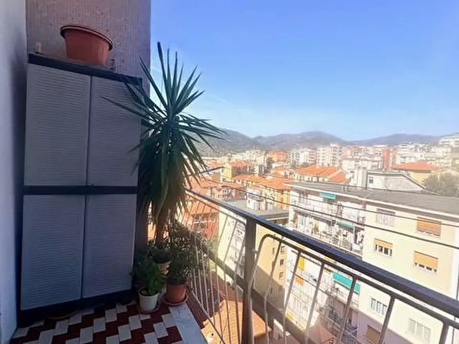 Immagine 3 di Appartamento in vendita  in VIA CORRIDONI a Savona