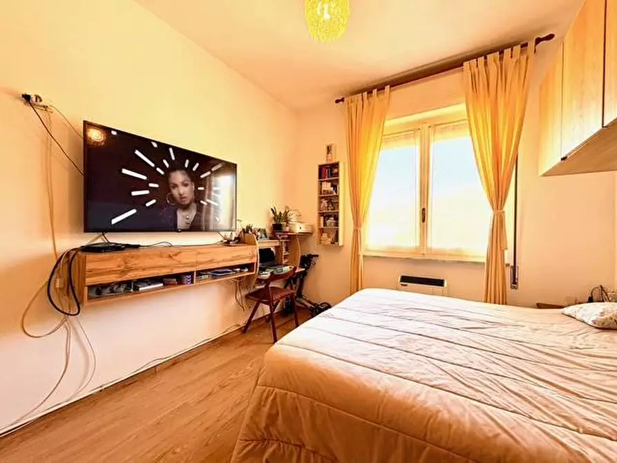 Immagine 12 di Appartamento in vendita  in VIA CORRIDONI a Savona