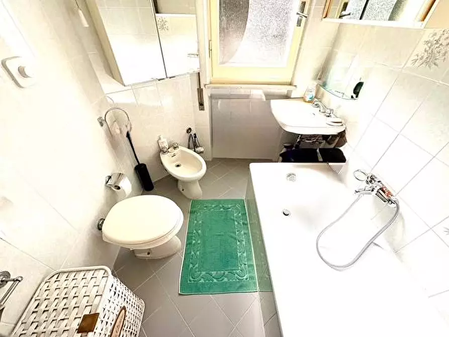 Immagine 17 di Appartamento in vendita  in VIA CORRIDONI a Savona