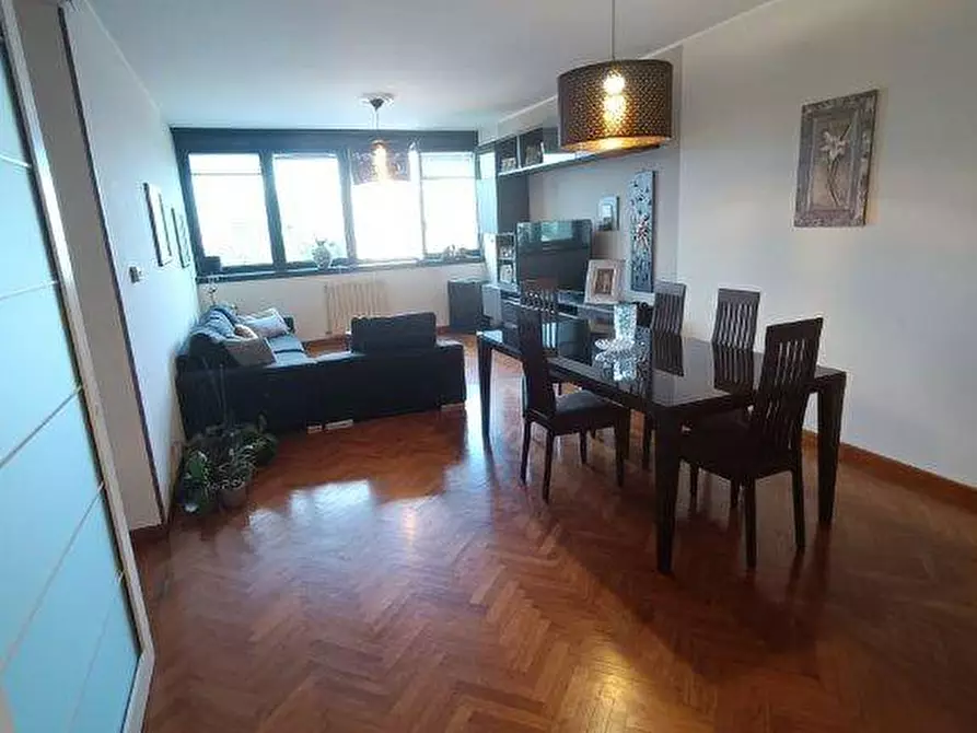 Immagine 3 di Appartamento in vendita  in ViaPirandello a Savona