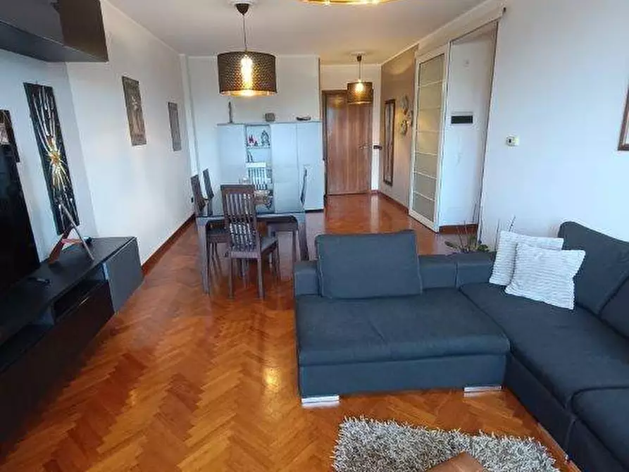 Immagine 5 di Appartamento in vendita  in ViaPirandello a Savona