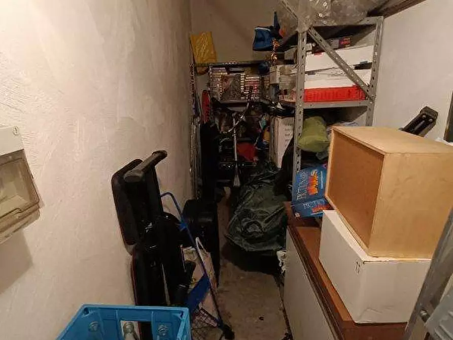 Immagine 30 di Appartamento in vendita  in ViaPirandello a Savona