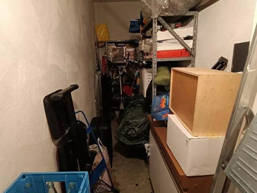 Immagine 31 di Appartamento in vendita  in ViaPirandello a Savona