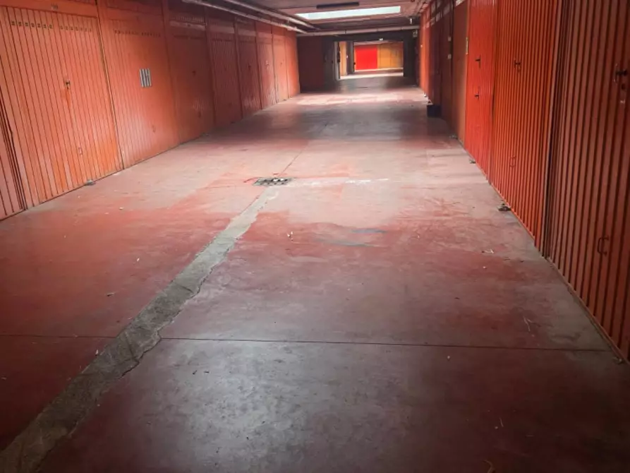 Immagine 2 di Box auto in vendita  in Ricci a Savona