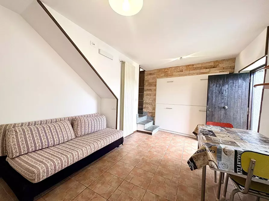 Immagine 2 di Villetta a schiera in vendita  in VIA NOSTRA SIGNORA DL MONTE 88 a Savona