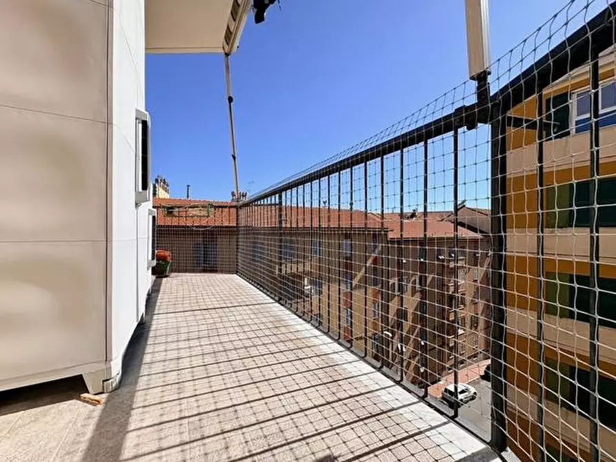 Immagine 12 di Appartamento in vendita  in VIA CARISSIMO E CROTTI 3 a Savona