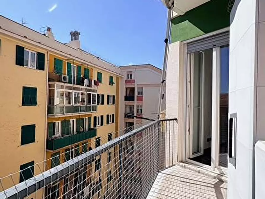 Immagine 15 di Appartamento in vendita  in VIA CARISSIMO E CROTTI 3 a Savona