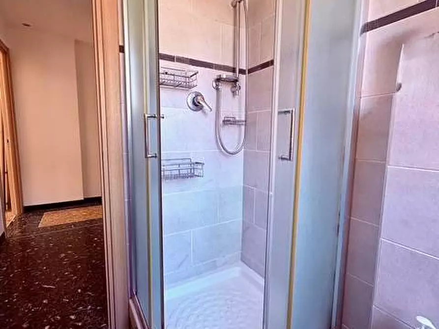 Immagine 20 di Appartamento in vendita  in VIA CARISSIMO E CROTTI 3 a Savona