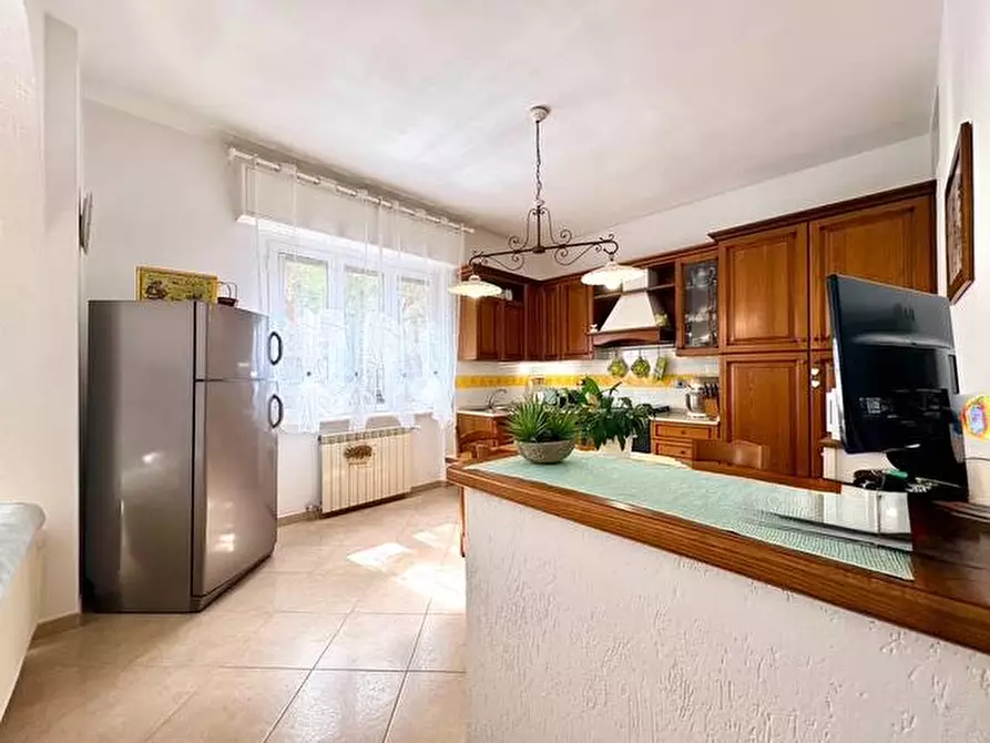 Immagine 7 di Appartamento in vendita  in Corso tardy e Benech 16 a Savona