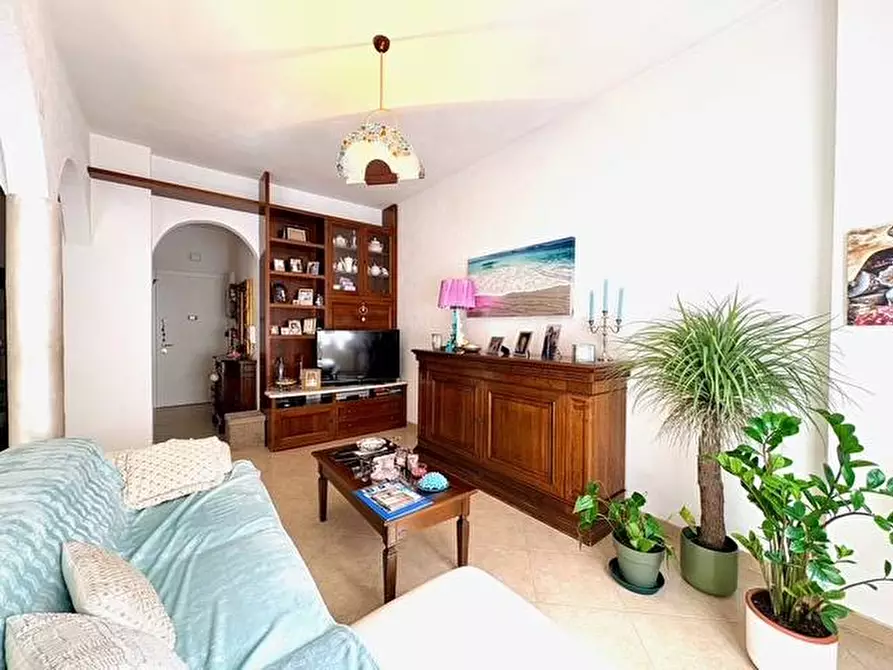 Immagine 11 di Appartamento in vendita  in Corso tardy e Benech 16 a Savona