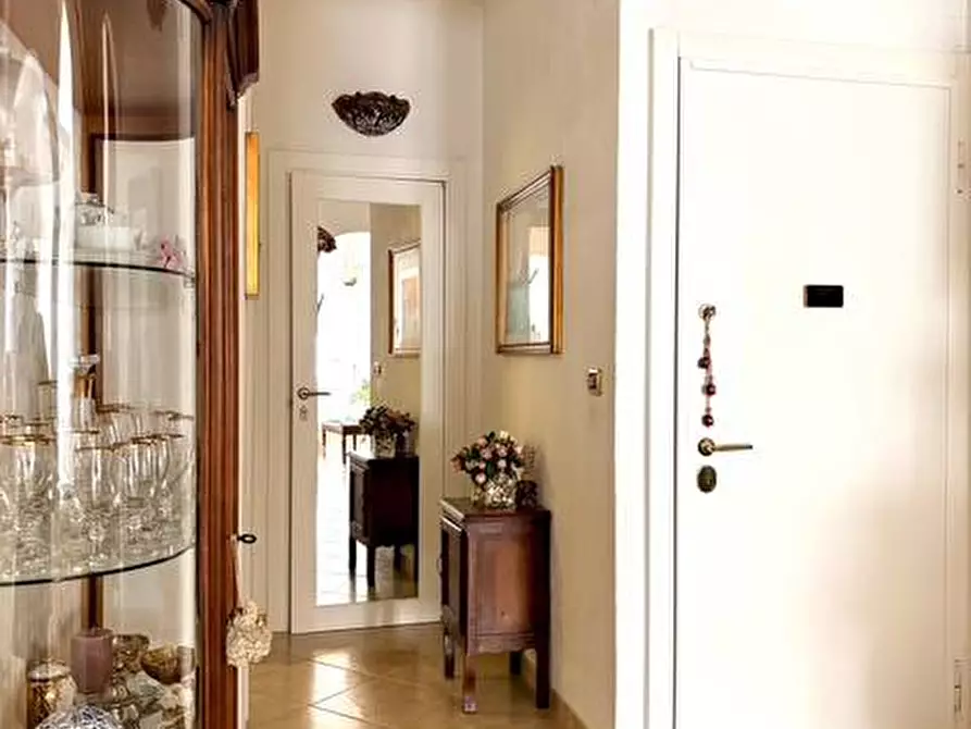 Immagine 14 di Appartamento in vendita  in Corso tardy e Benech 16 a Savona