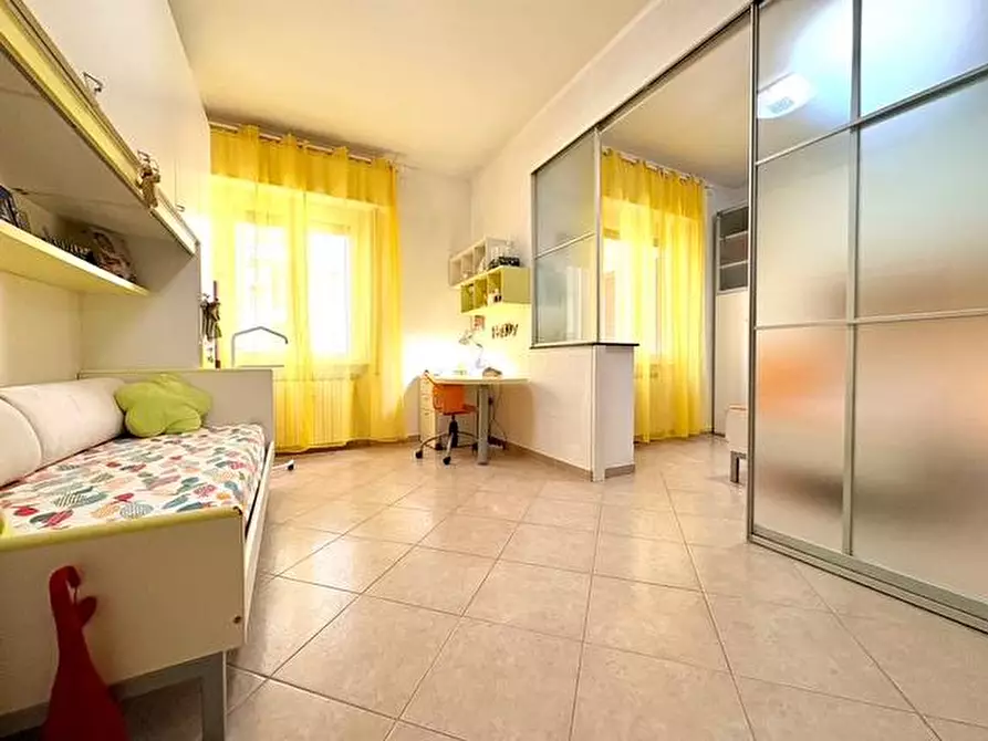 Immagine 27 di Appartamento in vendita  in Corso tardy e Benech 16 a Savona